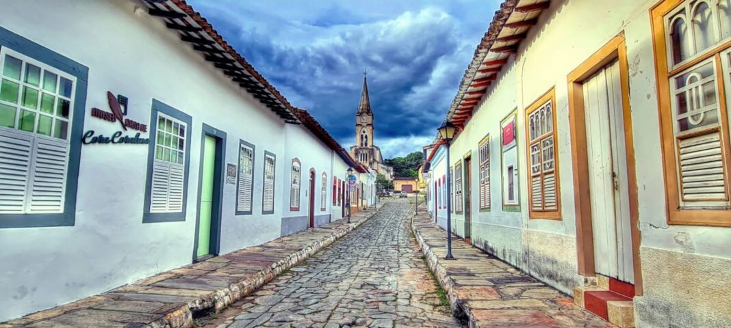 CIDADE-DE-GOIAS-1536x690-1